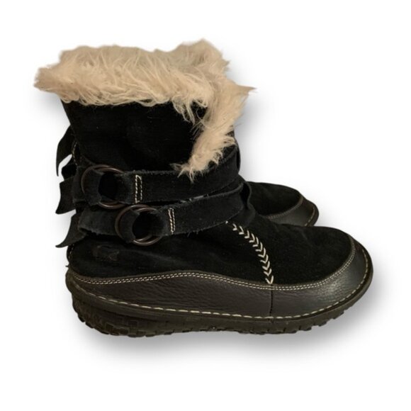 Sorel Tootega Boots - Picture 7 of 14